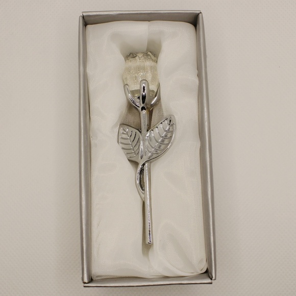 Other - Glass Crystal Rose BNWT